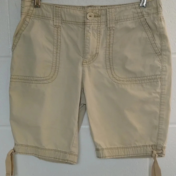 ST. JOHNS BAY 100% COTTON, TAN/KHAKI, ELASTIC WAIST, BELT LOOPS, CARGO SHORTS - Picture 8 of 8